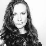 LauraLovesTech - @lauratechlife - Instagram