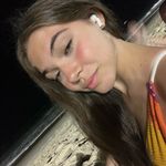 laurinha - @lauratemponii - Instagram