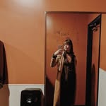 laura - @laurathacher - Instagram