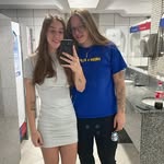 Laura Theisen - @lauratheisen_ - Instagram