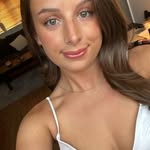Laura - @laurathrower_ - Instagram