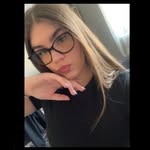 @torok__laura - Instagram