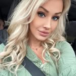 Laura Couling - @lauratown_1444 - Instagram