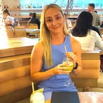 Laura T - @lauratowns - Instagram