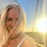 Laura Townsley - @lauratownsley1 - Instagram