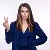 Laura Tucker - @lauratuckr - TikTok