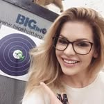 Laura Vail - @lauravail55 - Instagram