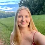 Laura Van Stone - @lauravs11 - Instagram