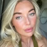Laura Wakefield - @laurawakefield11 - Instagram