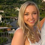 Laura Walker - @laurawalker_ - Instagram