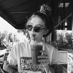 Laura - @laura.wehr02 - Instagram