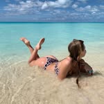 L A U R A  🌊 - @lauraweiglsberger - Instagram