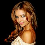 Laura Westman - @28lorraine28 - Instagram