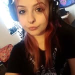 Laurel Dennis - @laureldennis69 - Instagram