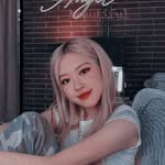 Lauren - @lauren_axelyn - Instagram