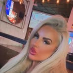 Lauren Bee - Facebook