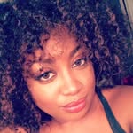 Lauren Bee - @youneeda_lauren - Instagram