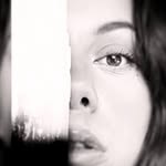 𝘓𝘢𝘶𝘳𝘦𝘯 𝘉𝘦𝘦 - @the.reshuffle - Instagram
