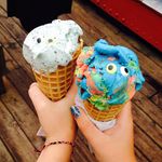 Lauren Deyoung & Lexie Hawker - @alexie.and.lauren - Instagram