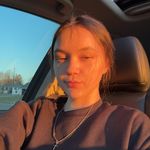 Lauren Downing - @lauren.301 - Instagram
