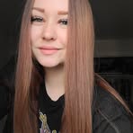 Lauren Earl - Facebook