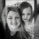 Lauren Earl - Facebook