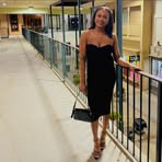 Lauren Earl - Facebook