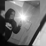 Lauren Hoyle - @lauren.hoyle.946 - Instagram