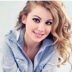 Lauren Barrett Khan - Facebook