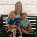 Lauren Kilpatrick R+F - @skincaretothrive - Instagram