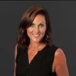 Lauren Klapper - @laurenklappersfrealestate - Instagram