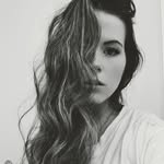 Lauren Koczi - Motherhood + Beauty Mentor - @laurenkoczi_ - Instagram