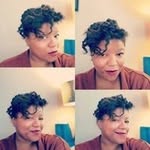 Lauren Lark-Jones - @alarkssong - Instagram