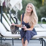 Lauren Pelland - @couldabeenlauren - Instagram