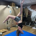 @laurenpolefit - Instagram