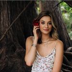 Lauren Poole - @lauren.e.poole - Instagram