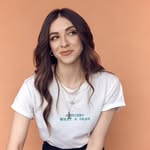Lauren Redfern - @laurenredfernwrites - Instagram