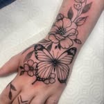 Lauren-Scarlet Shades White - @laurenscarletshades - Instagram