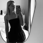 LOZ - @laurensherlockjarden - Instagram