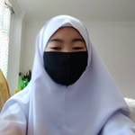 Lauren Yong - @lauren.yong.73 - Instagram