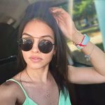 Laura Barros - @laurinhabarros - Instagram