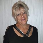 Laurie Chapman - @lauriechapman52 - Instagram