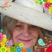 Lauri Curran-Ainsworth - Facebook