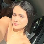 Lauri Hernandez - @lauri_.18._ - Instagram