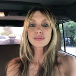 Laurie Holton - @laurieholt28 - Instagram