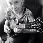 Laurie Lewis - @laurielewismusic - Instagram