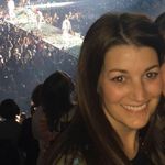 Lauri Phillips - @lauri.phillips.566 - Instagram