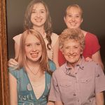 Lauri Jane Thompson - @ljbear67 - Instagram