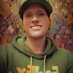 Lauri Young - @locosmokey67 - Instagram