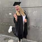 Laura Coates - @laura.coates - Instagram